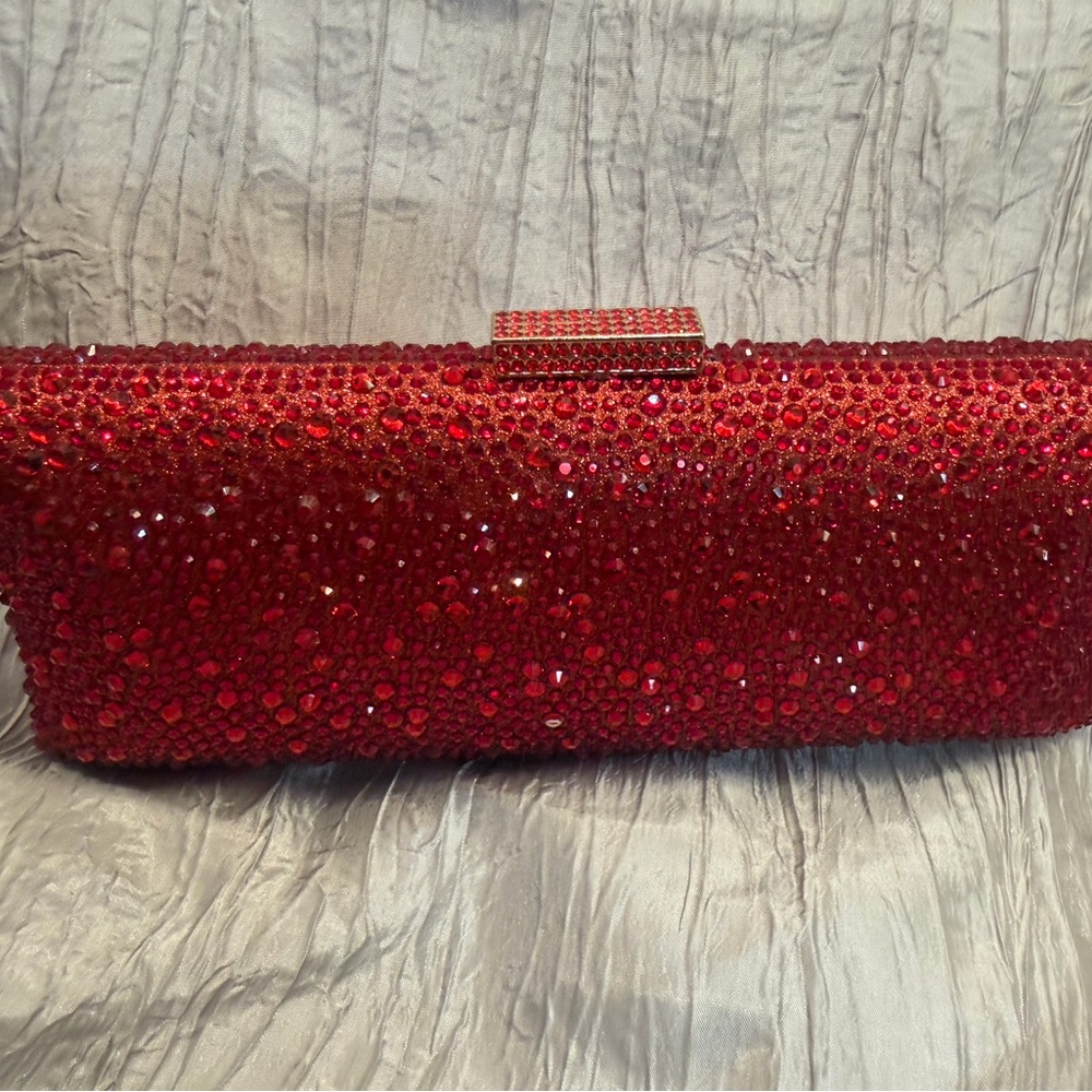 Elegant Red Clutch Bag - Picture 3 of 11
